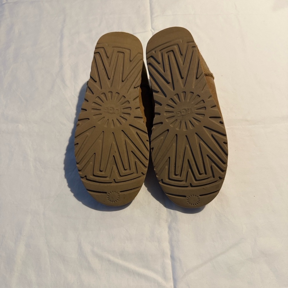 UGG Chestnut Suede Ankle Boots - Picture 10 of 14